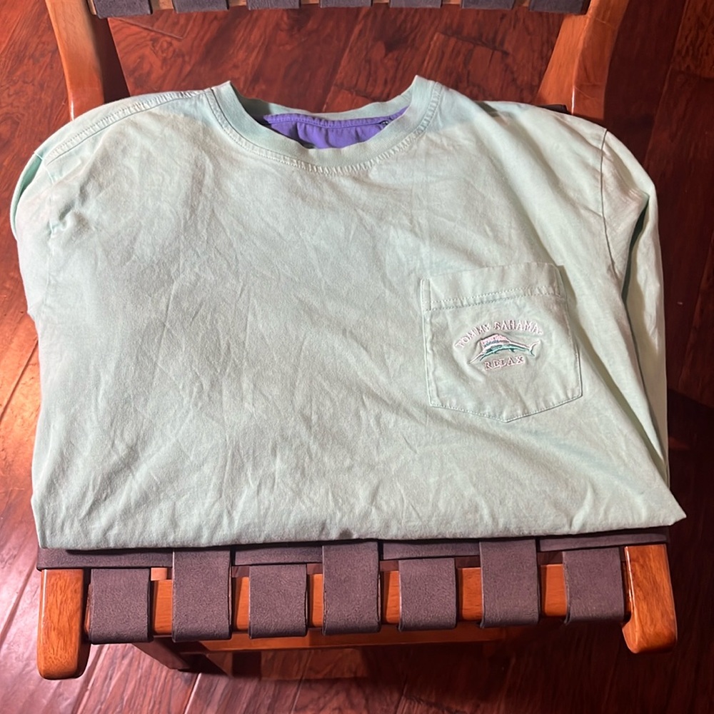 Men’s Tommy Bahama Sea Foam Green Long Sleeve Shirt gently used